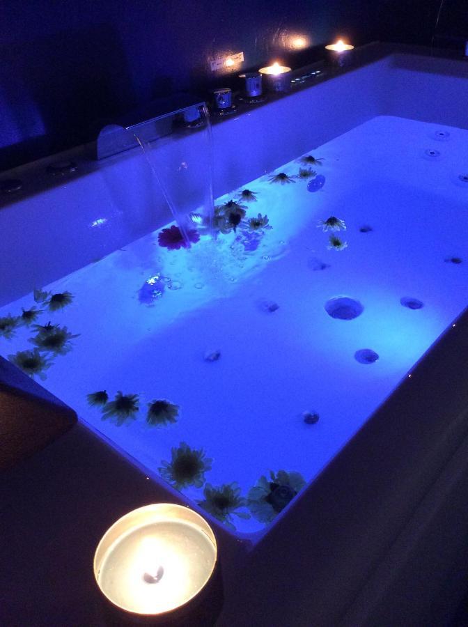 Me&Mrs Jones Suite Jacuzzi Hypercentre Montpellier Exterior foto